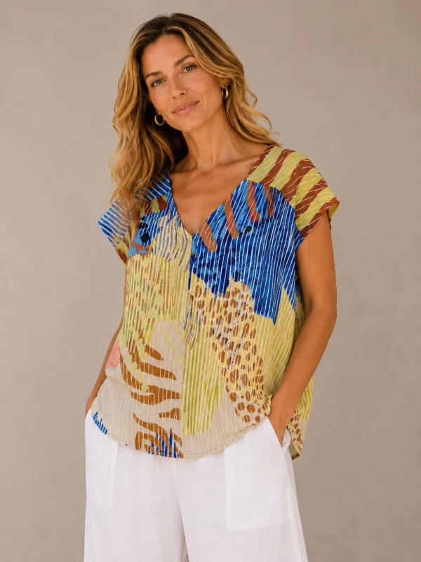 Kav26139-01-front-34 Kav26139-01-front-34 Kalisson Abstract Print Viscose Top