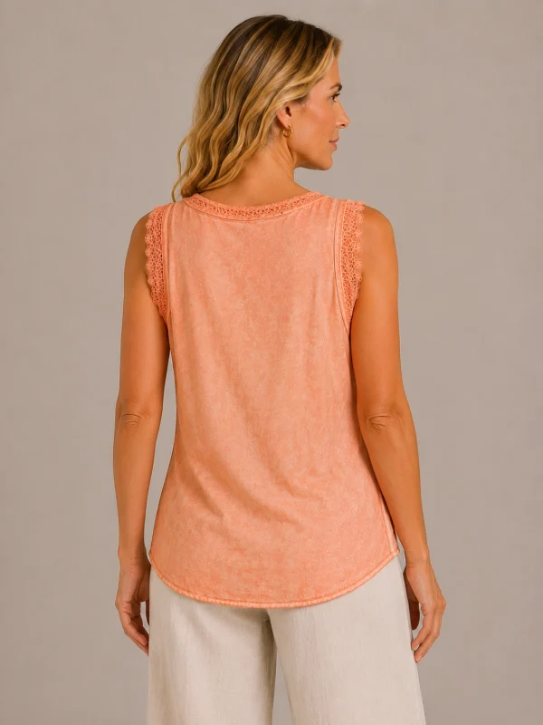 kalisson-floral-top-back