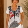 KAV26152-01-front Kalisson white cotton top with decorative zip and artistic print