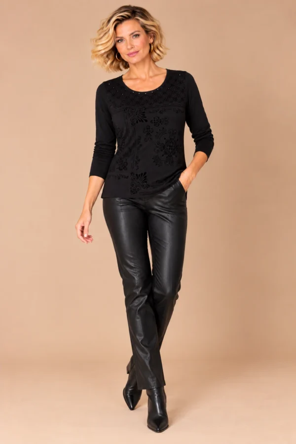 ka-20i049-black-cotton-top-front-full-body Kalisson black cotton patterned top, upper-body front view.